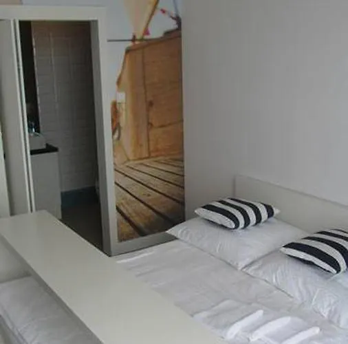 Apartment Sea Towers